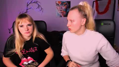 helen_shineee online show from 12.18.25