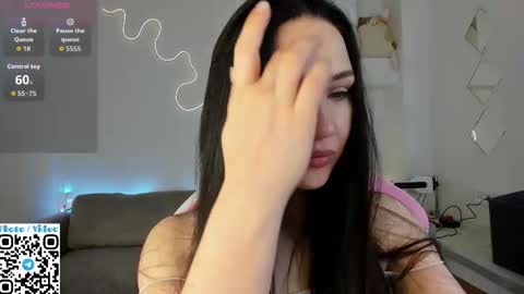 helen_spark online show from 10.27.25