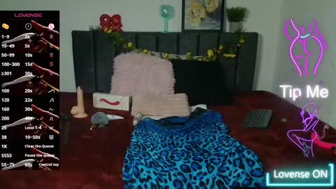 Snapshot of helen_stepmon chatting on 10.15.25 Helen online show from 10.15.25