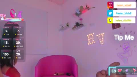 Snapshot of helen_vidall chatting on 09.10.25 Helen Vidall online show from 09.10.25