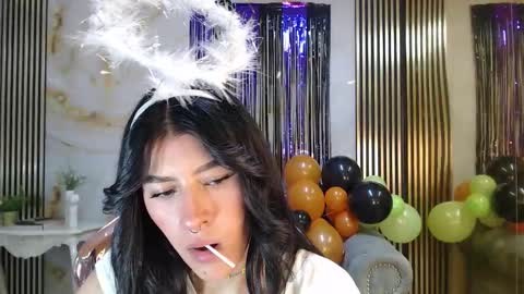 Snapshot of helena1_s chatting on 10.30.25 helena1_s online show from 10.30.25