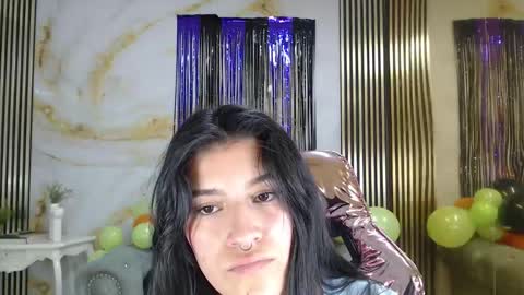 Snapshot of helena1_s chatting on 11.01.25 helena1_s online show from 11.01.25