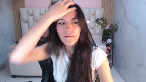 Snapshot of helena1_s chatting on 11.07.25 helena1_s online show from 11.07.25