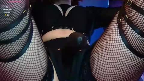 Snapshot of helena__femdom chatting on 02.28.25 Helena online show from 02.28.25