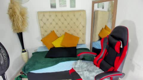 HELENA COPPER online show from 04.03.26