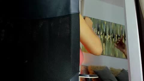 Helena Santos  online show from 02.06.25