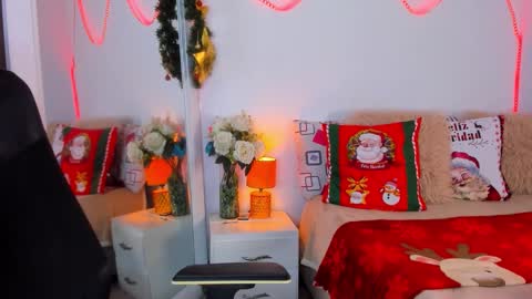 Helena Santos  online show from 11.15.25