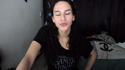 helena_spellman online show from 12.18.25