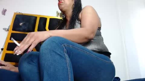 helenahotwet online show from 12.22.24
