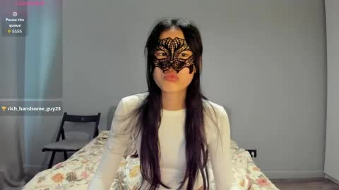 Snapshot of helenblazetrt chatting on 05.31.26 Hi I am Helen online show from 05.31.26