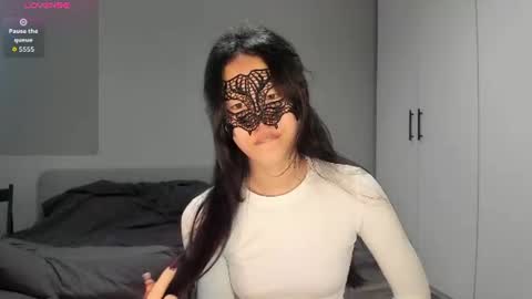 Hi I am Helen online show from 06.30.26
