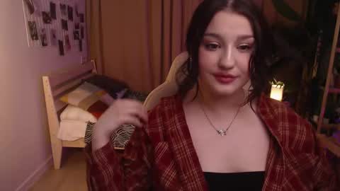 Snapshot of helenn_hunt chatting on 03.20.26 helenn_hunt online show from 03.20.26