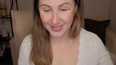 Snapshot of helens_lov chatting on 10.26.25 Helen online show from 10.26.25