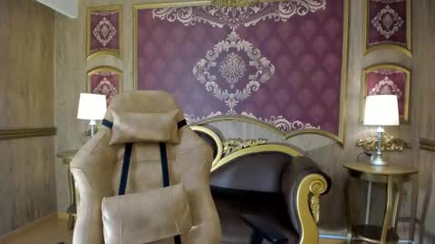 Snapshot of helenstanfordd chatting on 09.23.25 Helen or Hells online show from 09.23.25