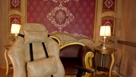 Snapshot of helenstanfordd chatting on 09.29.25 Helen or Hells online show from 09.29.25