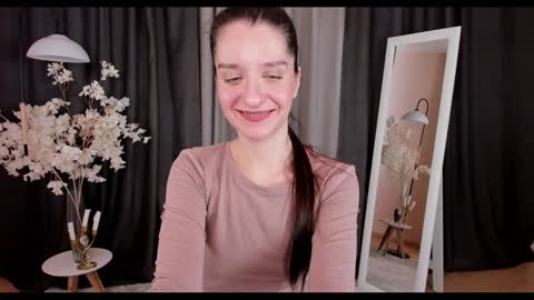 Helen online show from 01.30.25