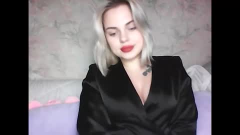 helga_now online show from 03.05.25