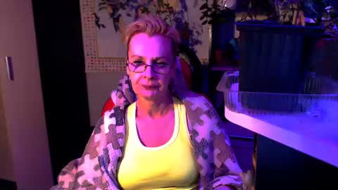 Snapshot of helgahimmele chatting on 06.10.26 Helga online show from 06.10.26