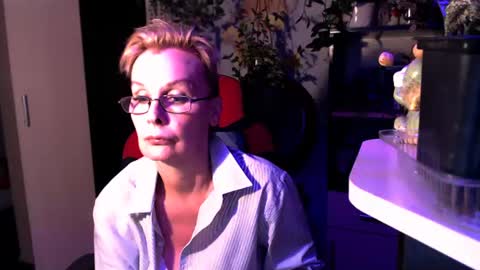 Snapshot of helgahimmele chatting on 06.11.26 Helga online show from 06.11.26