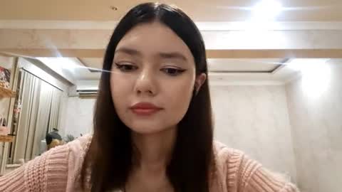 Snapshot of helgakraszewski chatting on 10.26.25 Alice online show from 10.26.25