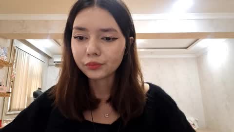 Snapshot of helgakraszewski chatting on 11.07.25 Alice online show from 11.07.25