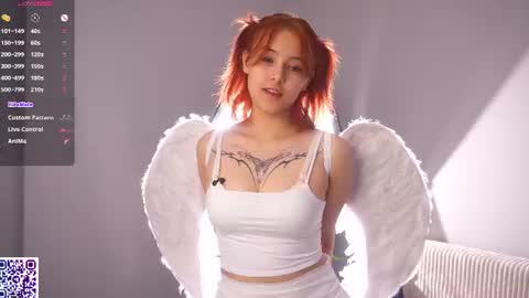 Snapshot of helgamartin chatting on 06.21.26 Aurora online show from 06.21.26