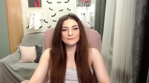 Snapshot of helgamun chatting on 10.23.25 helgamun online show from 10.23.25