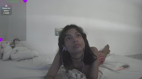 Snapshot of helia_n_amy chatting on 12.30.24 Helia Transfem and Amy online show from 12.30.24