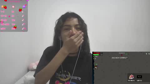 Snapshot of helia_n_amy chatting on 01.13.25 Helia Transfem and Amy online show from 01.13.25