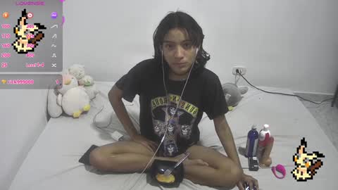 Snapshot of helia_n_amy chatting on 01.24.25 Helia Transfem and Amy online show from 01.24.25