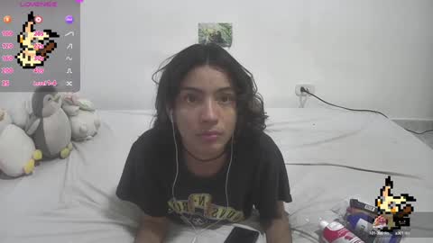 Snapshot of helia_n_amy chatting on 01.24.25 Helia Transfem and Amy online show from 01.24.25