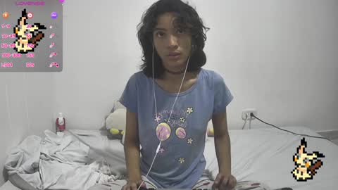 Snapshot of helia_n_amy chatting on 01.29.25 Helia Transfem and Amy online show from 01.29.25