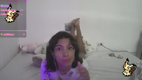 Snapshot of helia_n_amy chatting on 01.30.25 Helia Transfem and Amy online show from 01.30.25