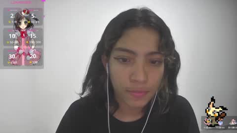 Snapshot of helia_n_amy chatting on 02.05.25 Helia Transfem and Amy online show from 02.05.25