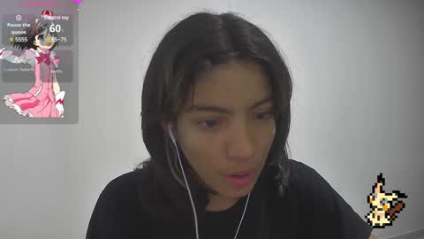 Snapshot of helia_n_amy chatting on 02.06.25 Helia Transfem and Amy online show from 02.06.25