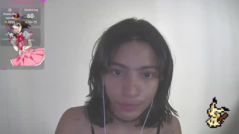 Snapshot of helia_n_amy chatting on 02.08.25 Helia Transfem and Amy online show from 02.08.25