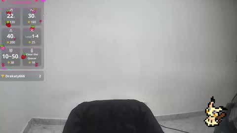 Snapshot of helia_n_amy chatting on 02.13.25 Helia Transfem and Amy online show from 02.13.25