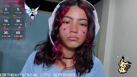 Snapshot of helia_n_amy chatting on 09.13.25 Helia Transfem and Amy online show from 09.13.25