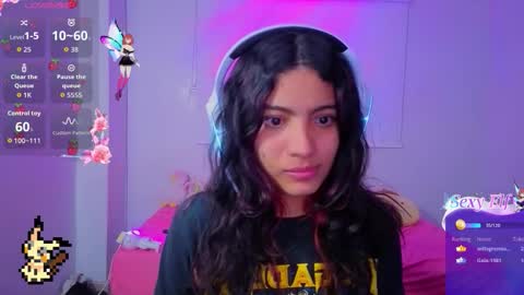 Snapshot of helia_n_amy chatting on 02.05.26 Helia Transfem and Amy online show from 02.05.26