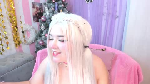 Laura online show from 12.17.24
