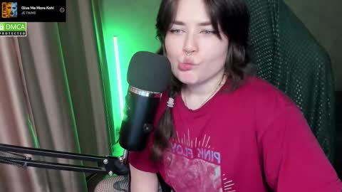 Red online show from 02.18.26