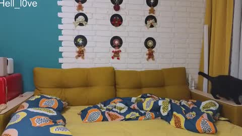 Snapshot of hell_l0ve chatting on 12.23.24 Anastasiia online show from 12.23.24