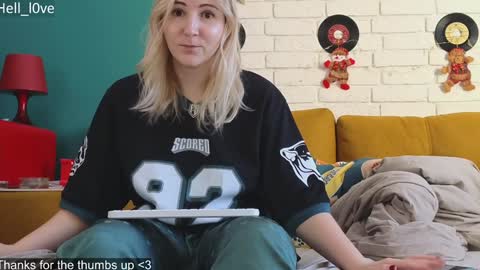 Snapshot of hell_l0ve chatting on 01.13.25 Anastasiia online show from 01.13.25