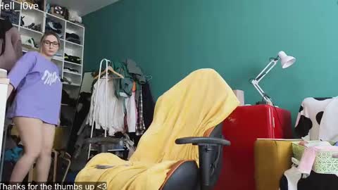 Snapshot of hell_l0ve chatting on 03.10.25 Anastasiia online show from 03.10.25