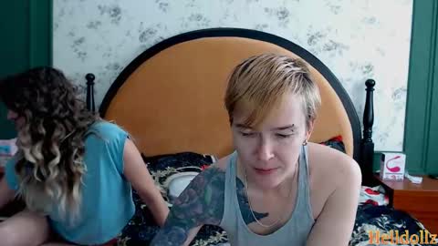 Snapshot of helldollz chatting on 10.22.25 HellDollz online show from 10.22.25