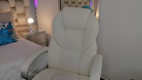 hellen_amazing online show from 12.21.24