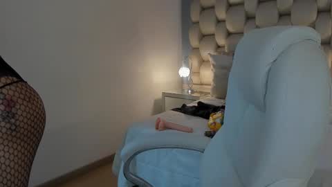 hellen_amazing online show from 02.21.25