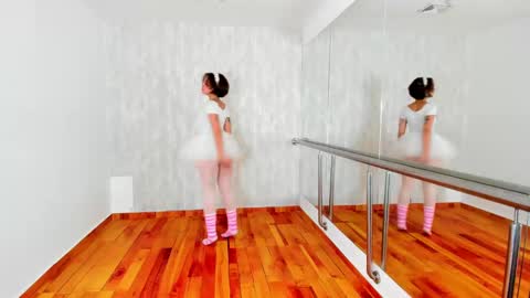 Julieta online show from 01.12.25