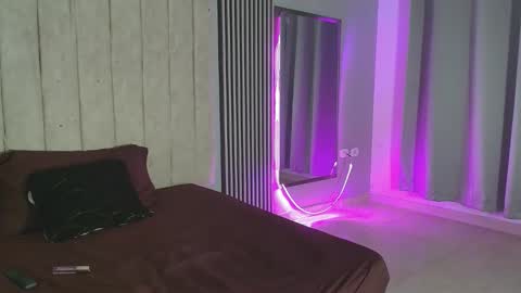 hellen_rice online show from 10.08.25