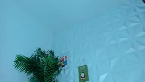 hellen     online show from 12.24.24